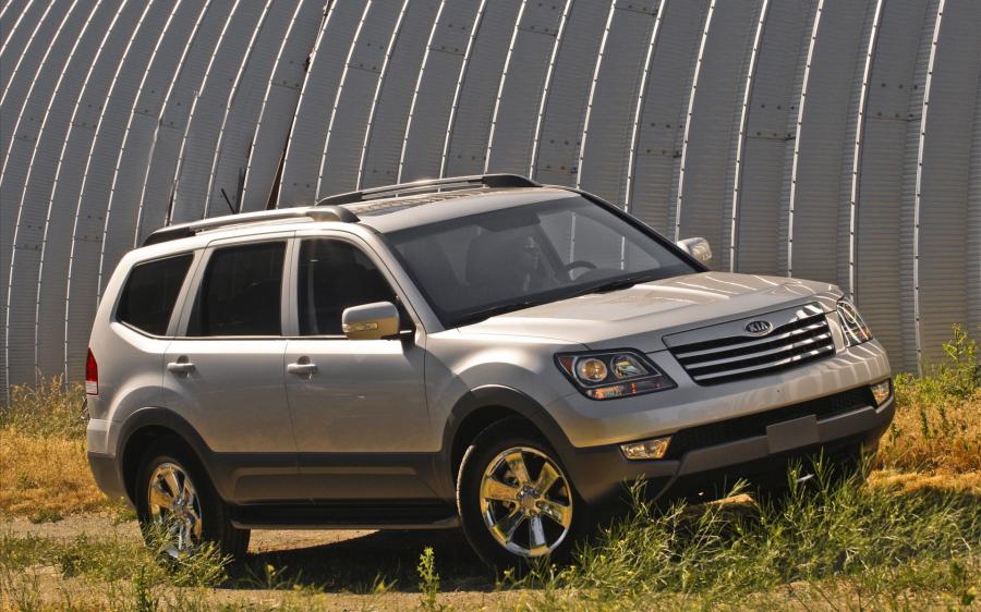  Kia Borrego 2009 года  (фото 83 из 345)